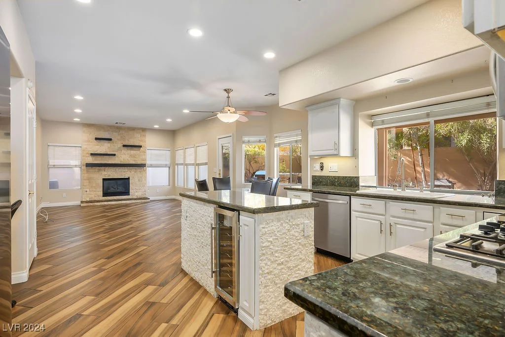 2033 Sedona Creek, Las Vegas, NV 89128
