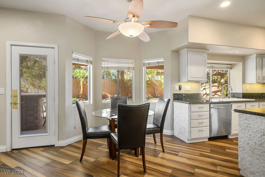 2033 Sedona Creek, Las Vegas, NV 89128