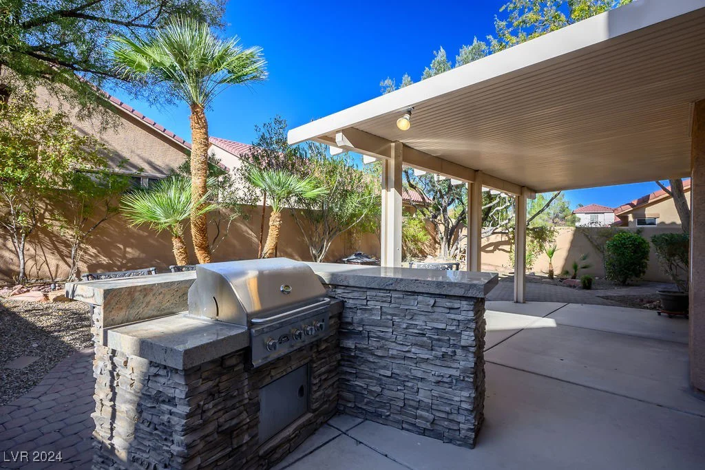 2033 Sedona Creek, Las Vegas, NV 89128