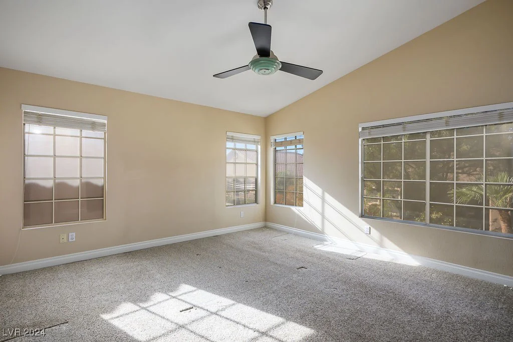 2033 Sedona Creek, Las Vegas, NV 89128