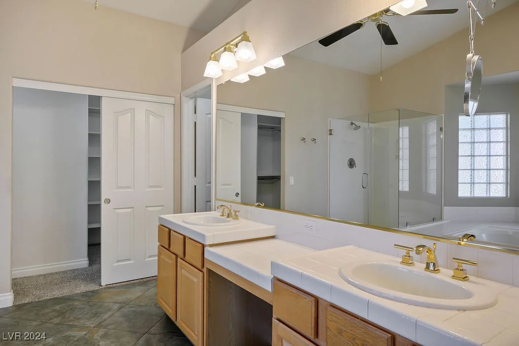 2033 Sedona Creek, Las Vegas, NV 89128