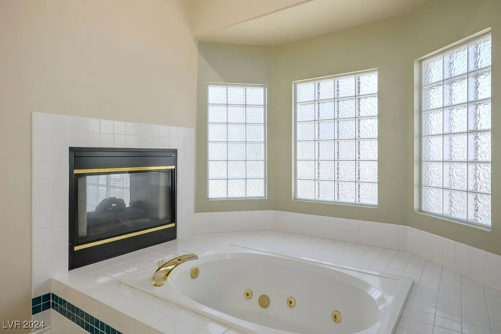 2033 Sedona Creek, Las Vegas, NV 89128