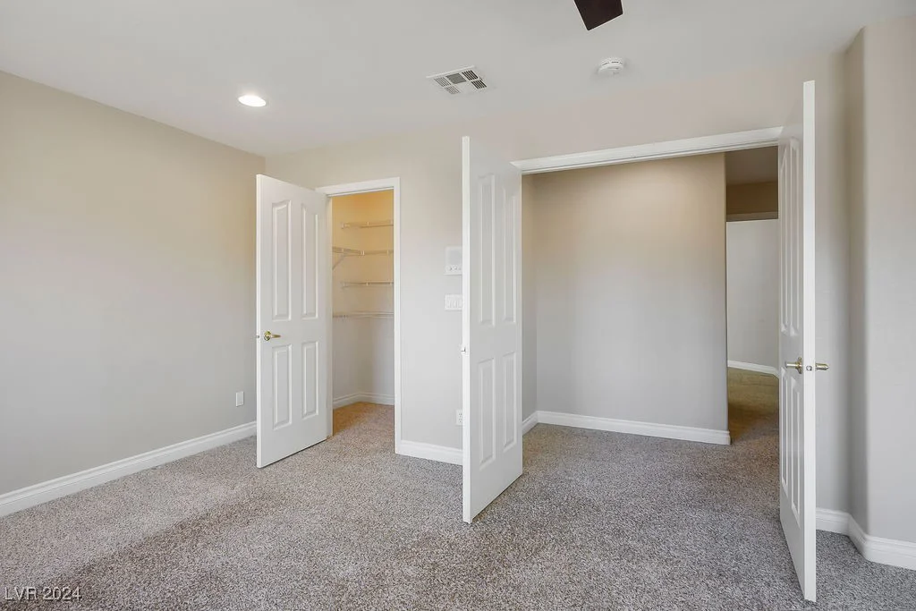 2033 Sedona Creek, Las Vegas, NV 89128
