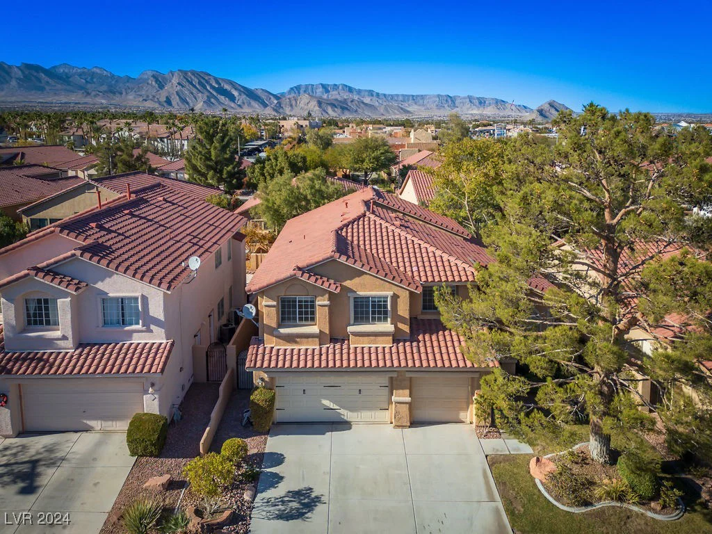 2033 Sedona Creek, Las Vegas, NV 89128