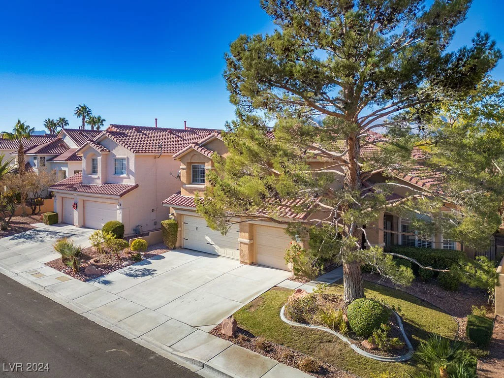 2033 Sedona Creek, Las Vegas, NV 89128