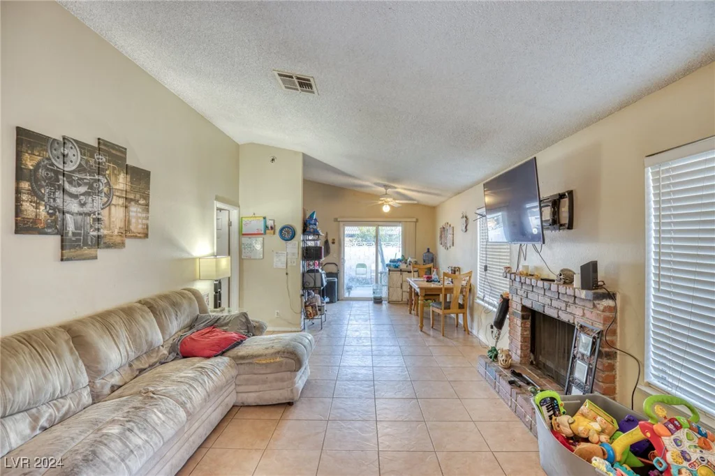 4617 Coran, Las Vegas, NV 89108