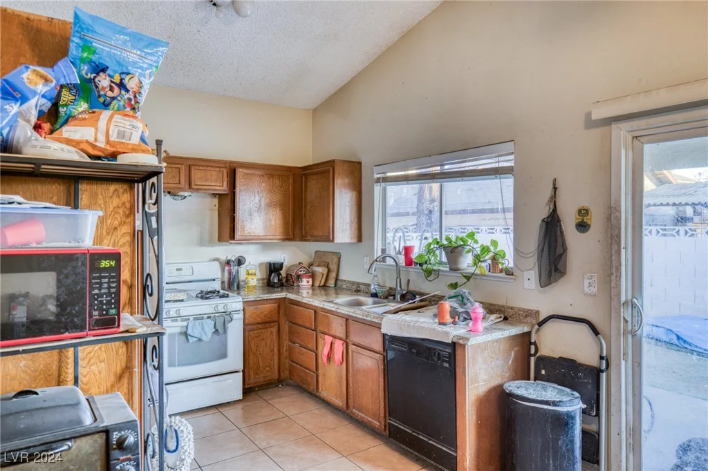 4617 Coran, Las Vegas, NV 89108