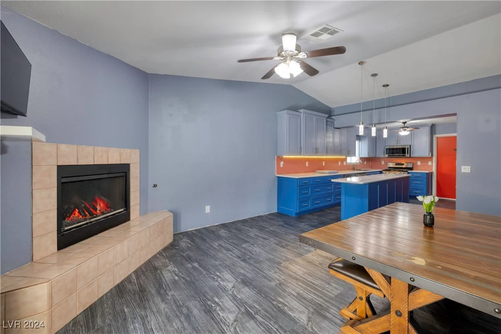 4365 El Como, Las Vegas, NV 89121