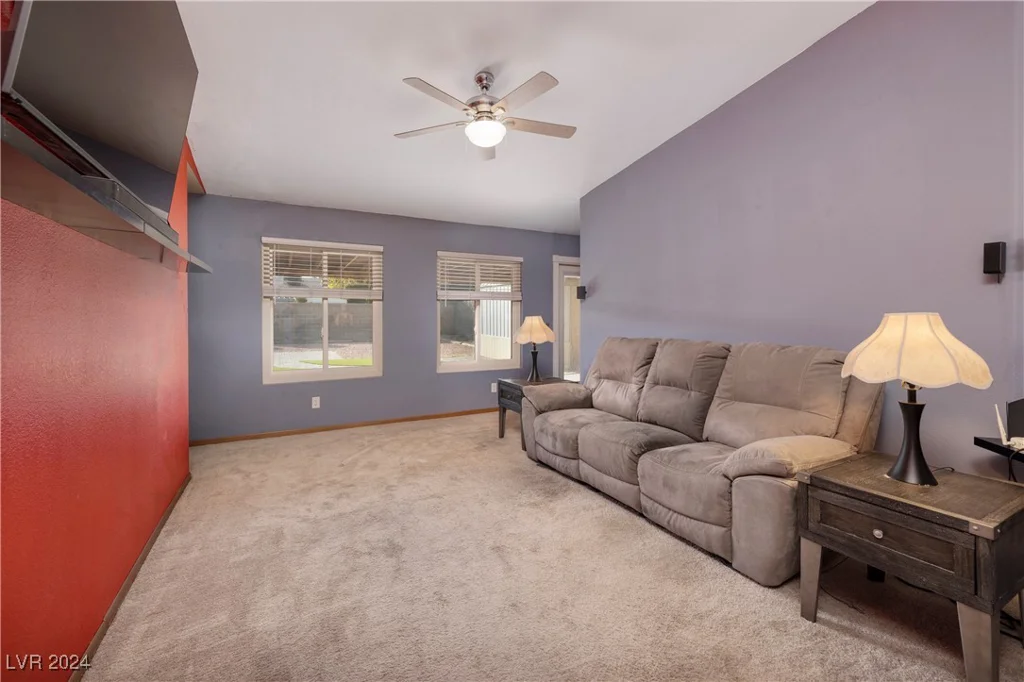 4365 El Como, Las Vegas, NV 89121