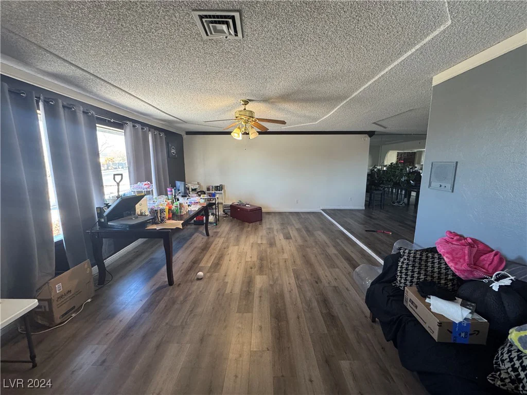 6510 Viewpoint, Las Vegas, NV 89156