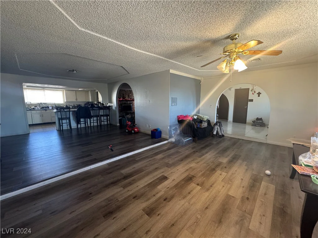 6510 Viewpoint, Las Vegas, NV 89156