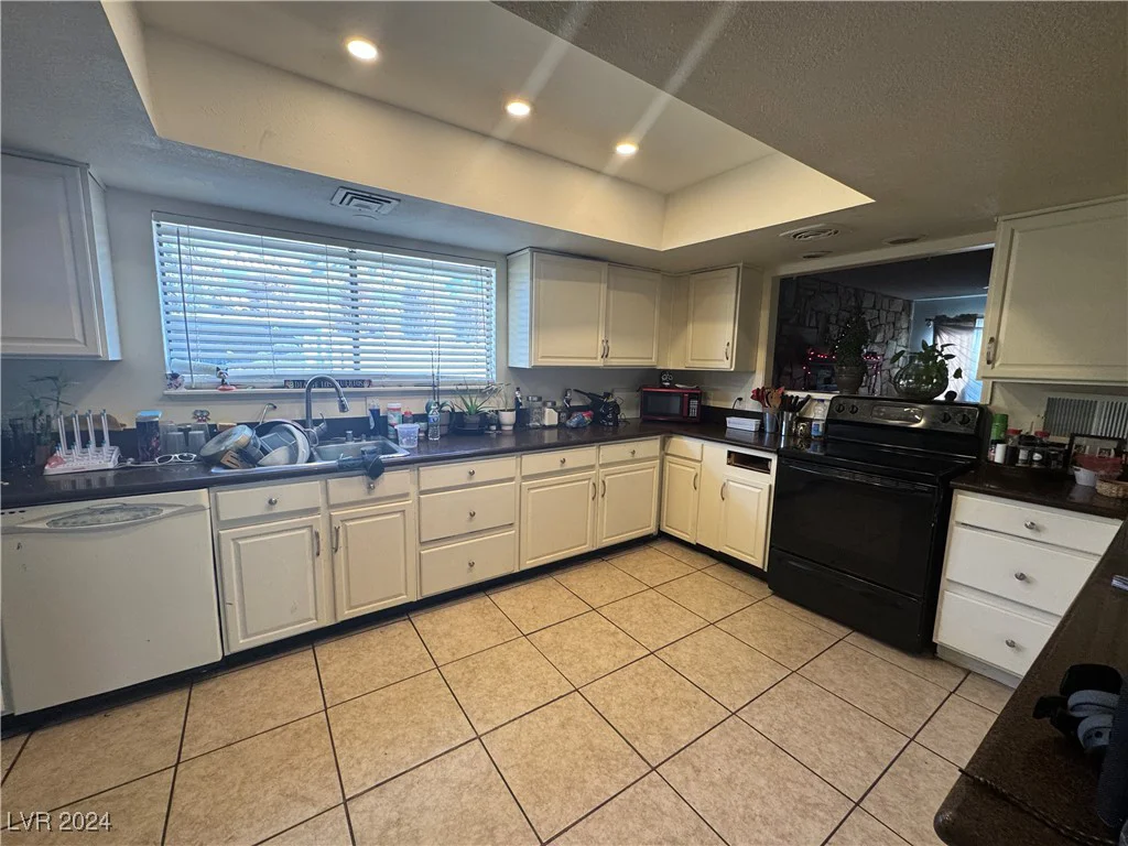 6510 Viewpoint, Las Vegas, NV 89156