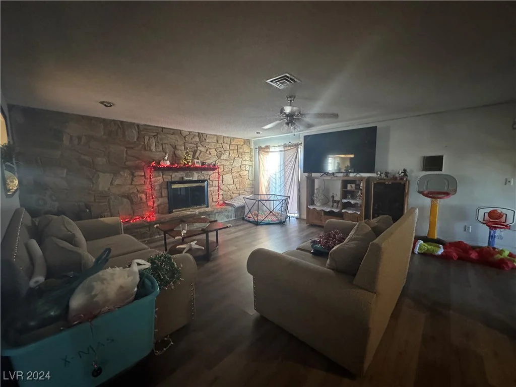 6510 Viewpoint, Las Vegas, NV 89156