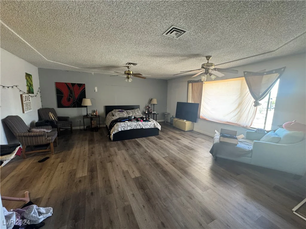 6510 Viewpoint, Las Vegas, NV 89156