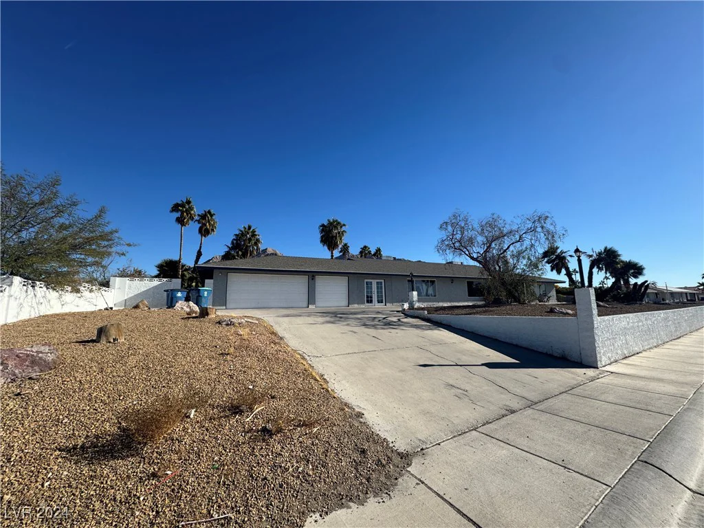 6510 Viewpoint, Las Vegas, NV 89156