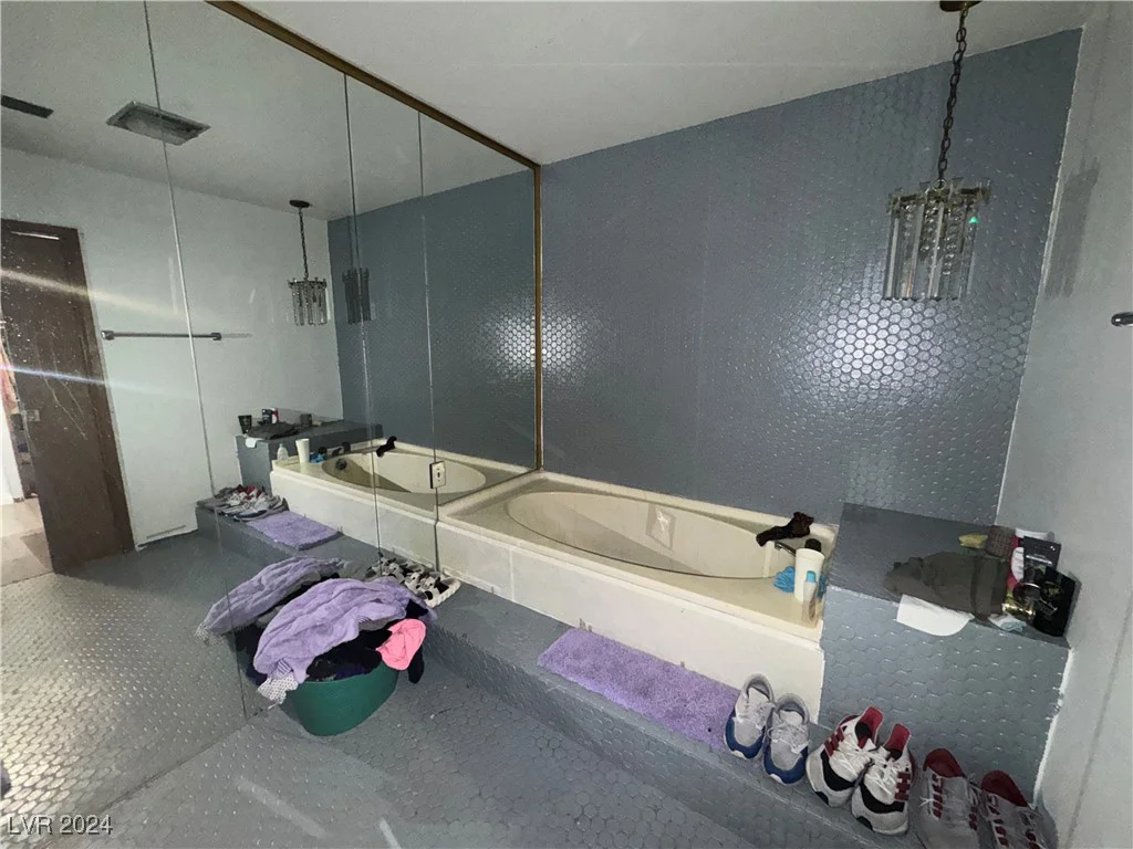 6510 Viewpoint, Las Vegas, NV 89156