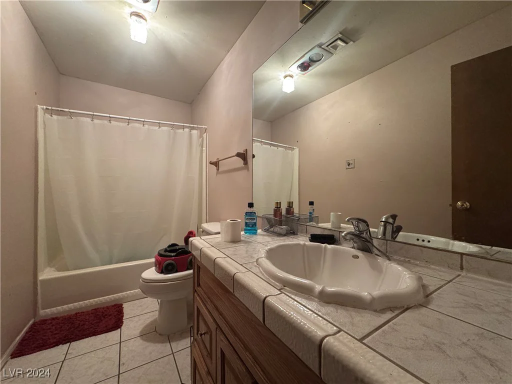 6510 Viewpoint, Las Vegas, NV 89156