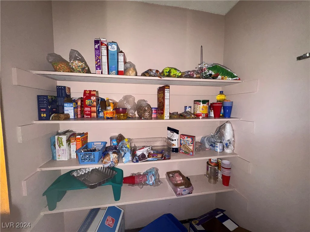 6510 Viewpoint, Las Vegas, NV 89156