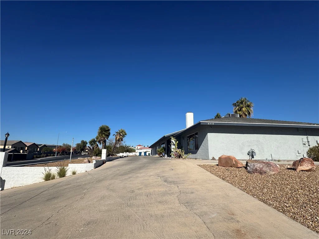 6510 Viewpoint, Las Vegas, NV 89156