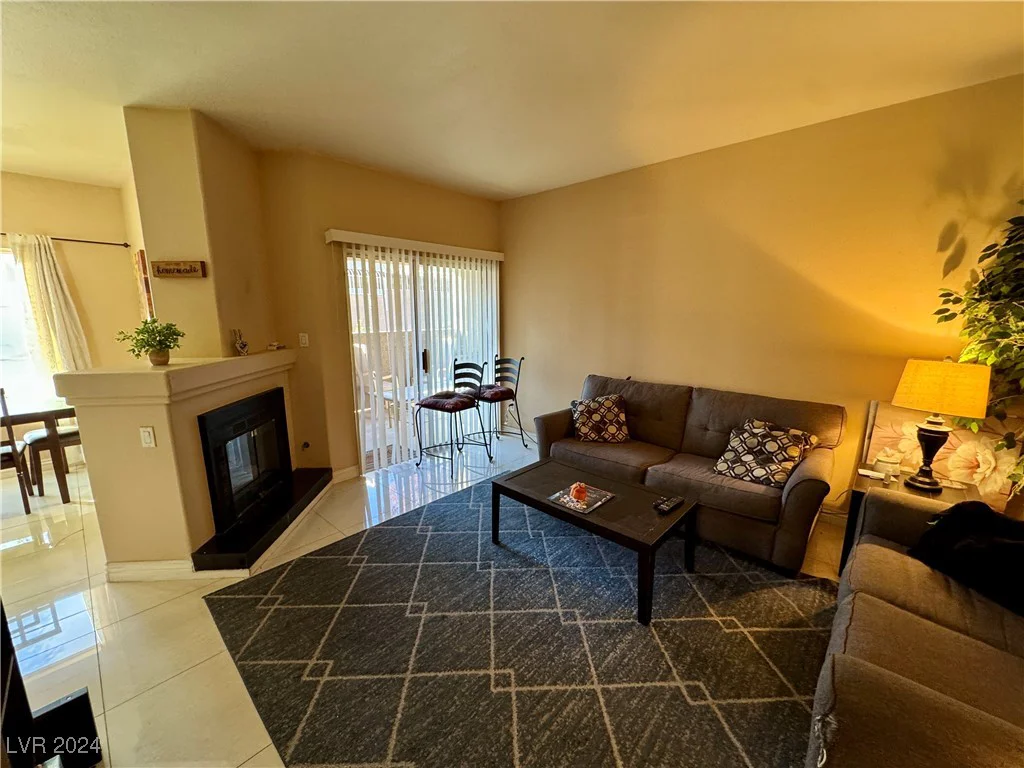 5525 Flamingo, Las Vegas, NV 89103