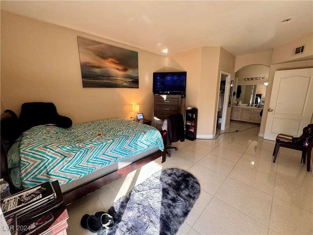 5525 Flamingo, Las Vegas, NV 89103