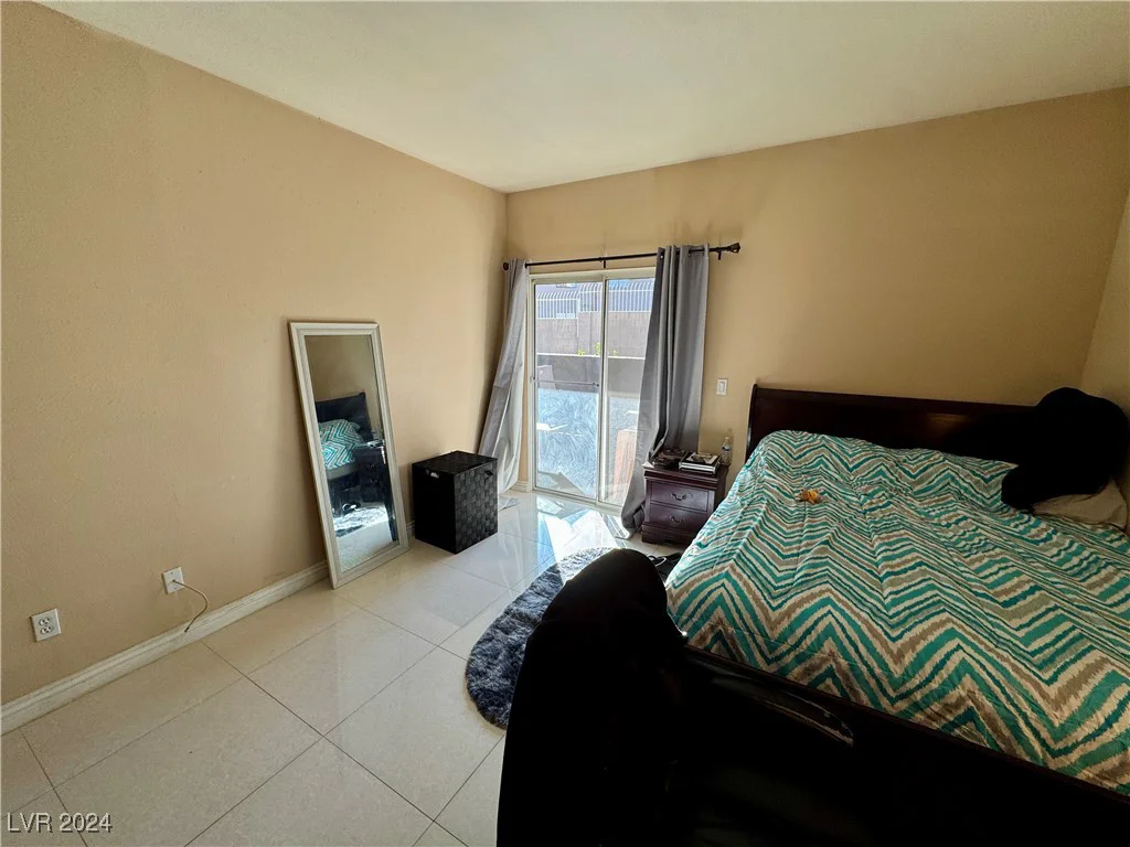 5525 Flamingo, Las Vegas, NV 89103