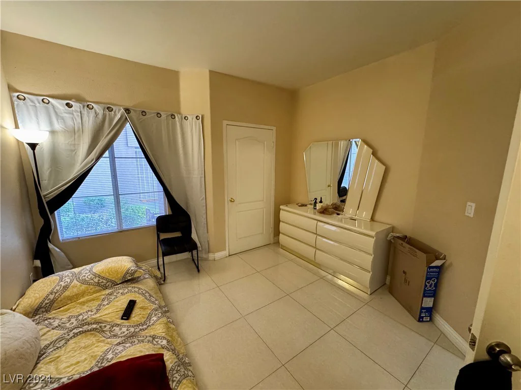 5525 Flamingo, Las Vegas, NV 89103