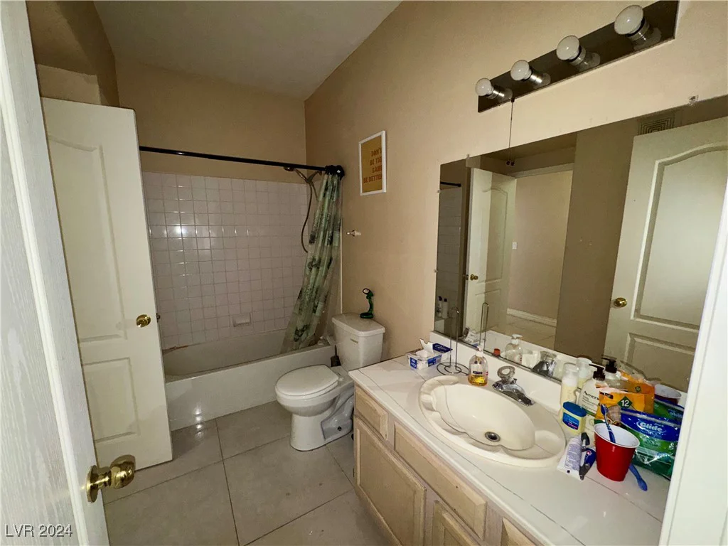 5525 Flamingo, Las Vegas, NV 89103