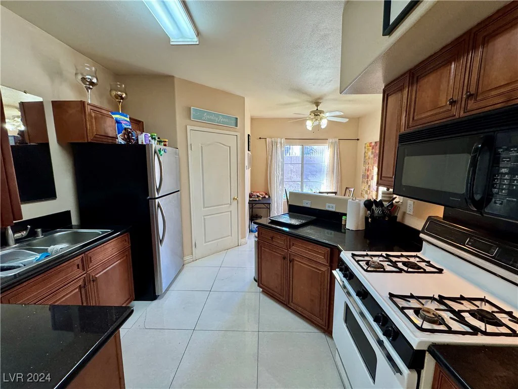 5525 Flamingo, Las Vegas, NV 89103