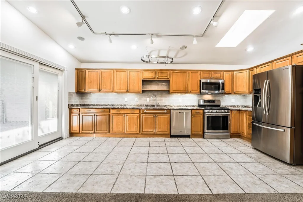 923 Highland Trails, Henderson, NV 89015