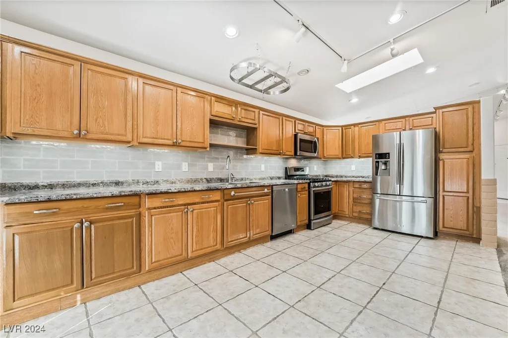 923 Highland Trails, Henderson, NV 89015