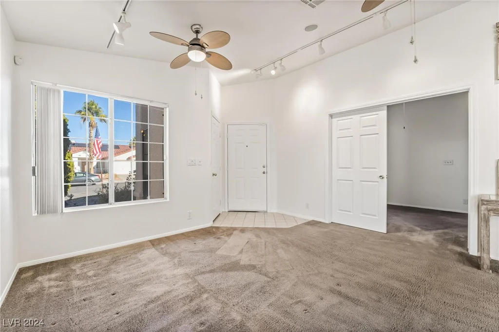 923 Highland Trails, Henderson, NV 89015