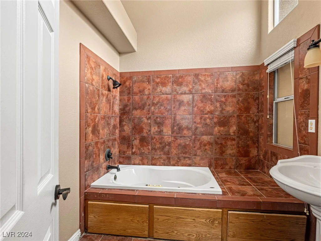 216 Red Cloud, Henderson, NV 89015