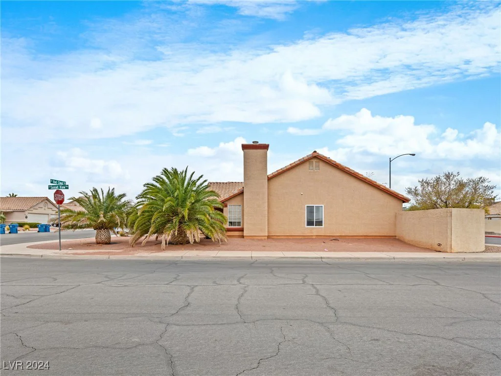 216 Red Cloud, Henderson, NV 89015