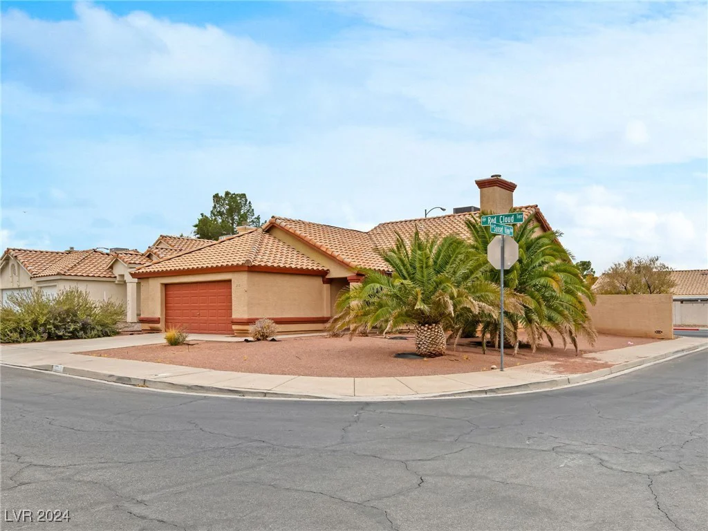 216 Red Cloud, Henderson, NV 89015