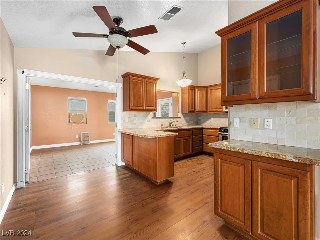 216 Red Cloud, Henderson, NV 89015