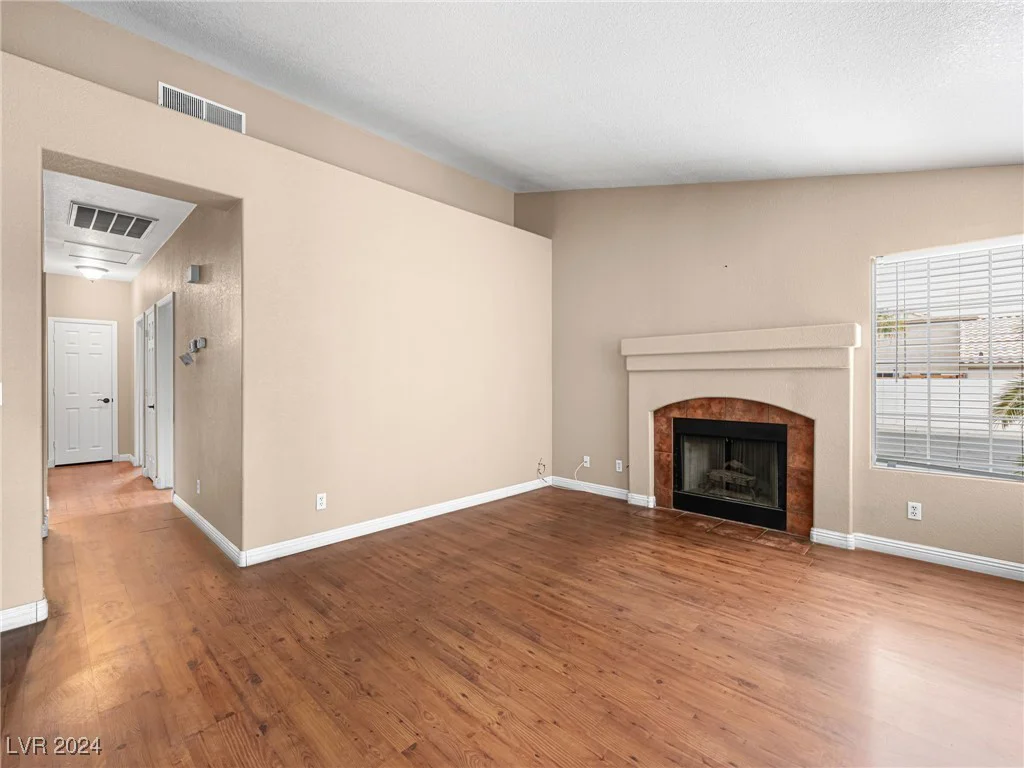 216 Red Cloud, Henderson, NV 89015