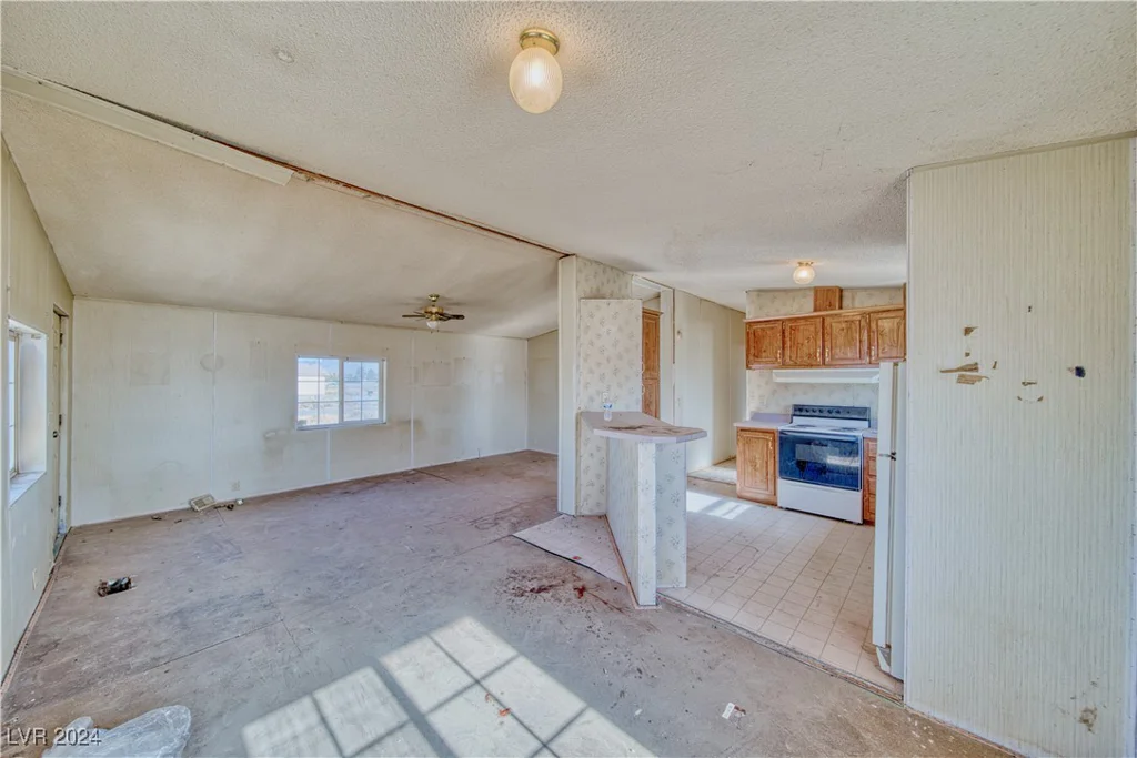 3271 Pueblo, Pahrump, NV 89048