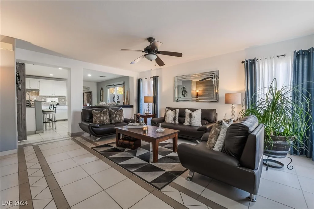 409 Dairy Creek, Las Vegas, NV 89183