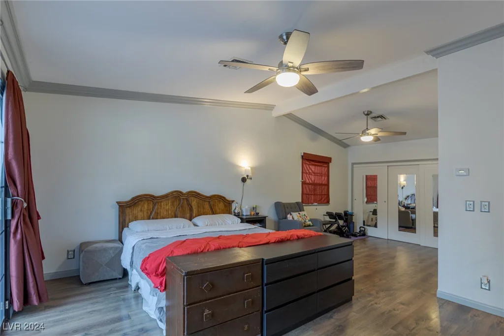 3850 Pacific, Las Vegas, NV 89121