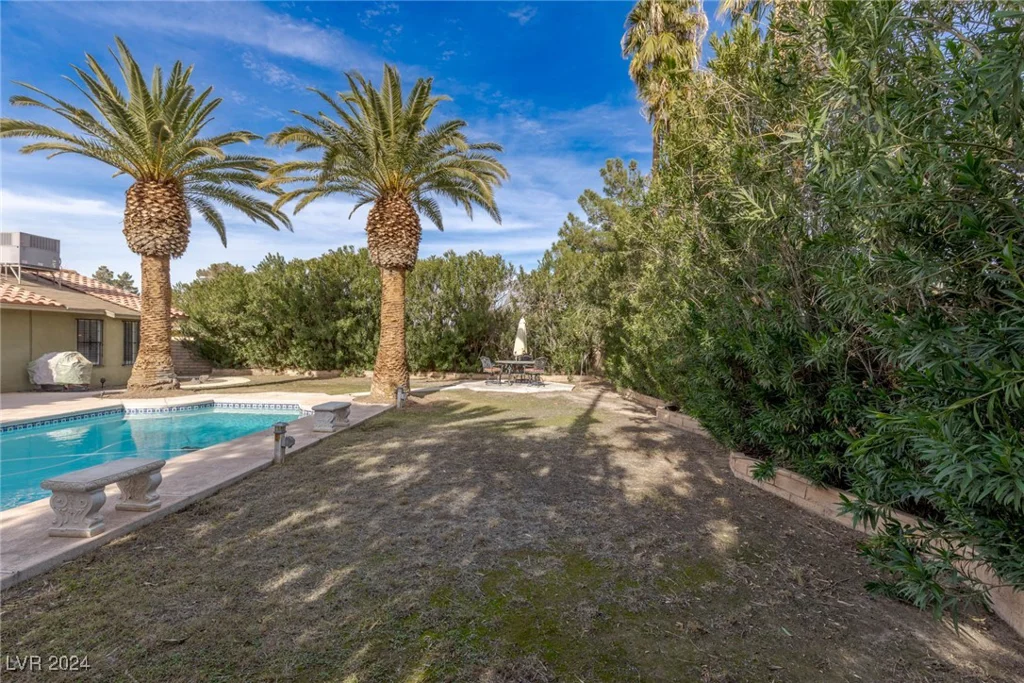 3850 Pacific, Las Vegas, NV 89121