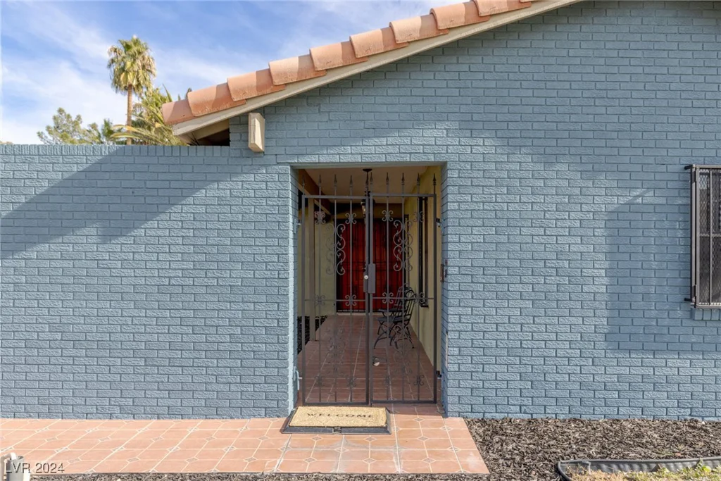 3850 Pacific, Las Vegas, NV 89121