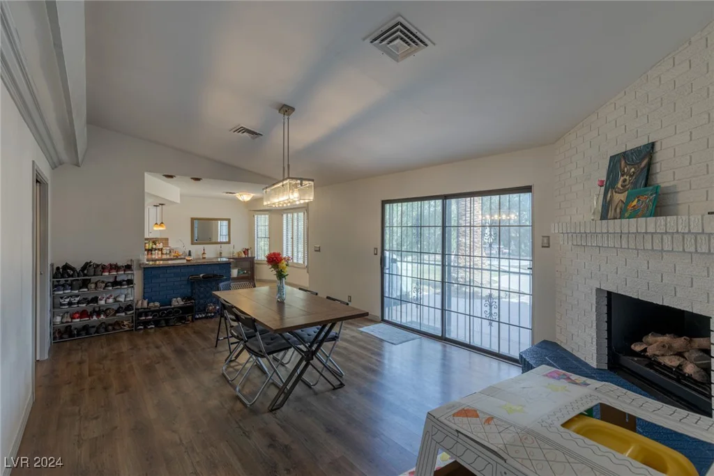 3850 Pacific, Las Vegas, NV 89121