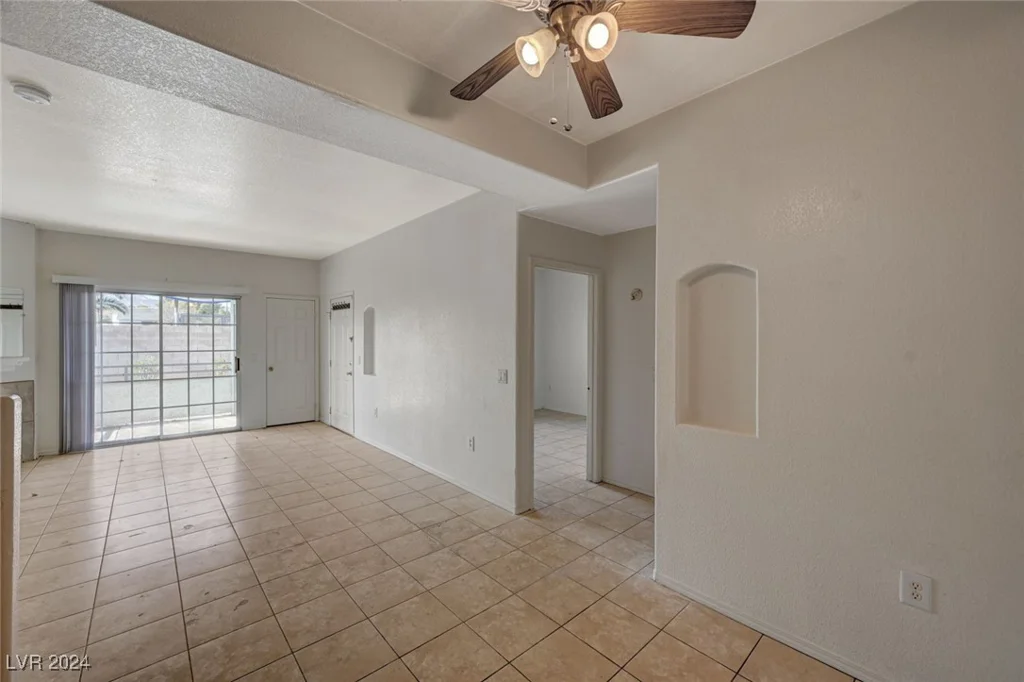 3318 Decatur, Las Vegas, NV 89130