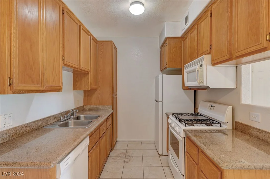 3318 Decatur, Las Vegas, NV 89130