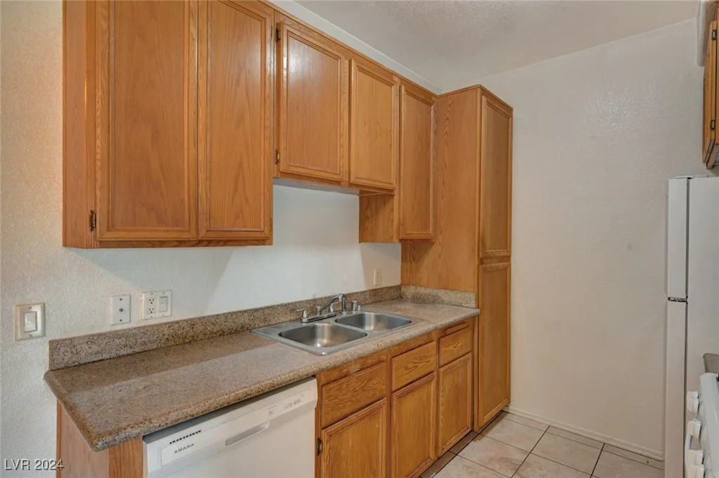 3318 Decatur, Las Vegas, NV 89130