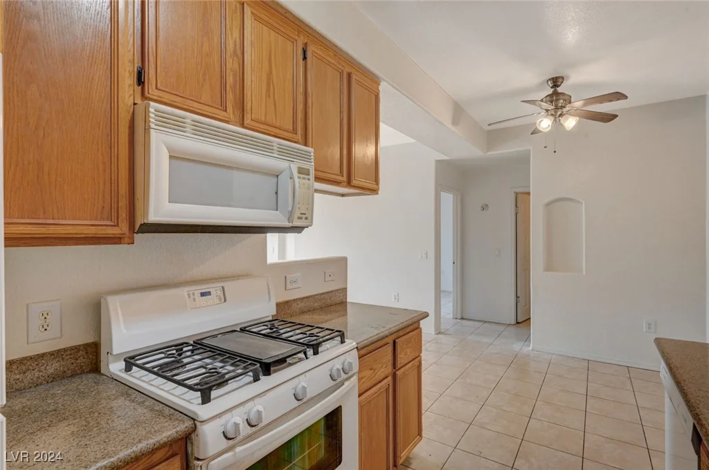 3318 Decatur, Las Vegas, NV 89130