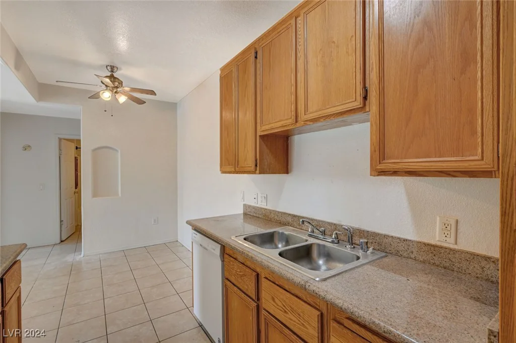 3318 Decatur, Las Vegas, NV 89130