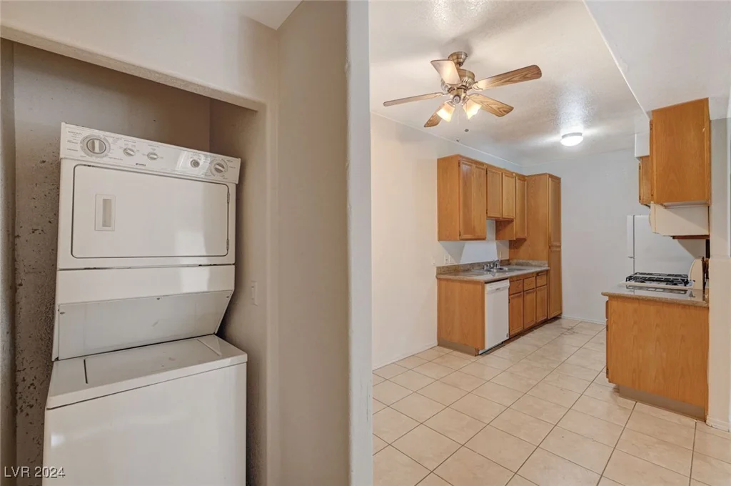 3318 Decatur, Las Vegas, NV 89130