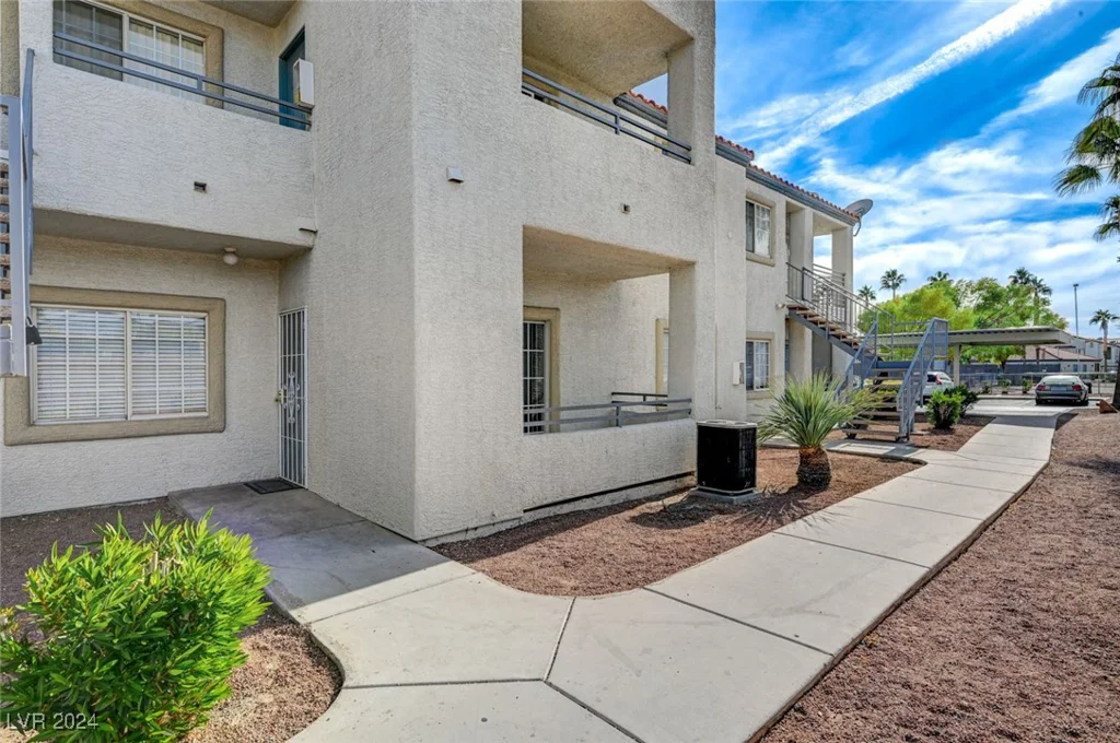 3318 Decatur, Las Vegas, NV 89130